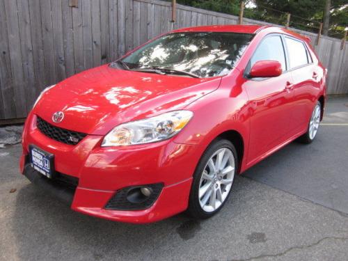 Photo Image Gallery & Touchup Paint: Toyota Matrix in Radiant Red   (3L5)  YEARS: 2009-2012