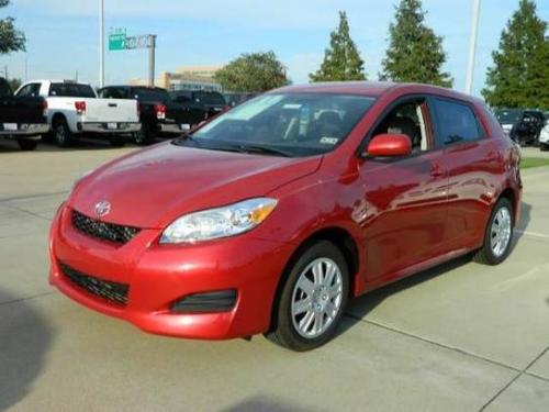 Photo Image Gallery & Touchup Paint: Toyota Matrix in Barcelona Red Metallic  (3R3)  YEARS: 2013-2013