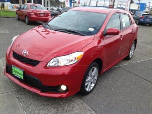 Photo Image Gallery & Touchup Paint: Toyota Matrix in Barcelona Red Metallic  (3R3)  YEARS: 2013-2013