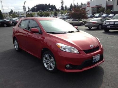 Photo Image Gallery & Touchup Paint: Toyota Matrix in Barcelona Red Metallic  (3R3)  YEARS: 2013-2013