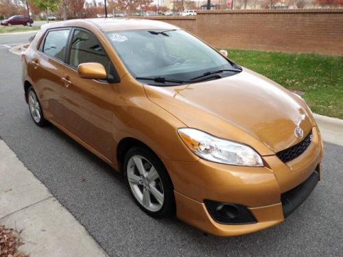 Photo Image Gallery & Touchup Paint: Toyota Matrix in Sundance Metallic   (4T6)  YEARS: 2009-2010