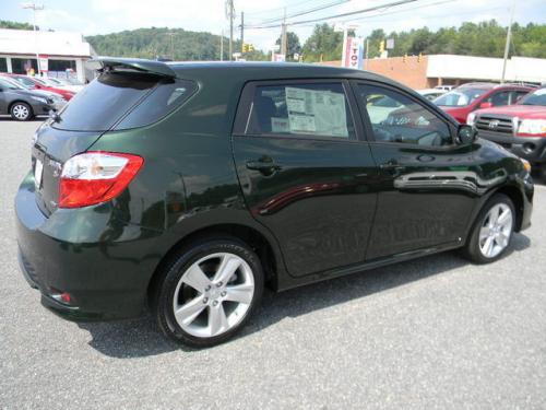 Photo Image Gallery & Touchup Paint: Toyota Matrix in Spruce Mica   (6V4)  YEARS: 2011-2013