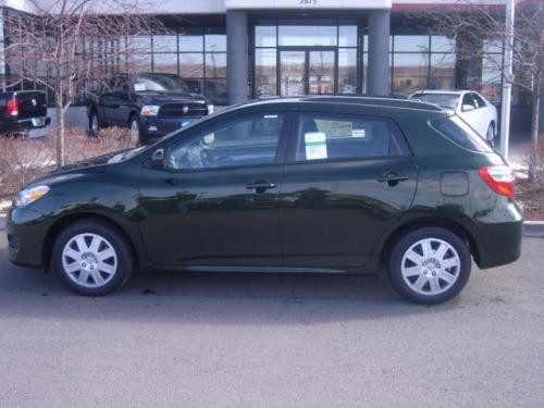 Photo Image Gallery & Touchup Paint: Toyota Matrix in Spruce Mica   (6V4)  YEARS: 2011-2013