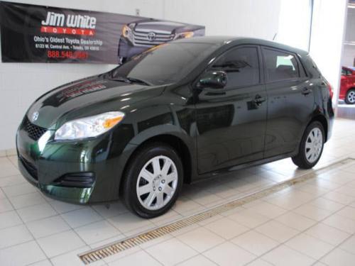 Photo Image Gallery & Touchup Paint: Toyota Matrix in Spruce Mica   (6V4)  YEARS: 2011-2013