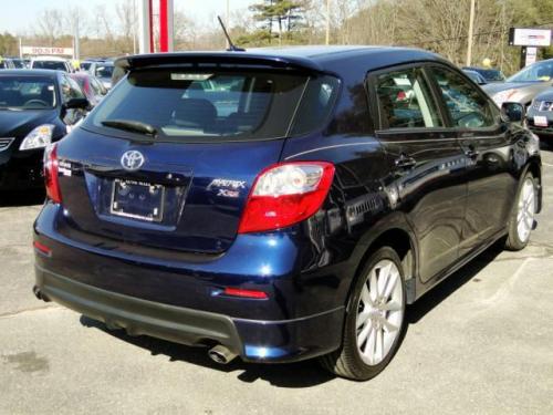 Photo Image Gallery & Touchup Paint: Toyota Matrix in Nautical Blue Metallic  (8S6)  YEARS: 2009-2013