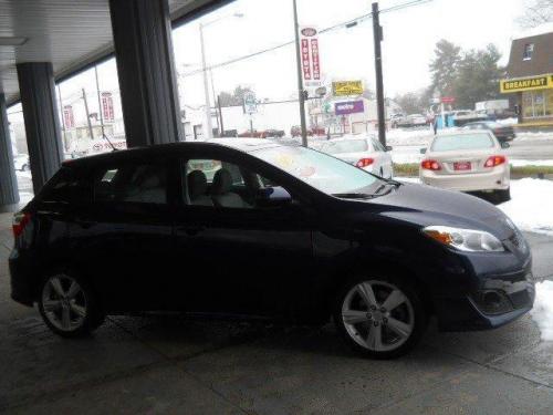 Photo Image Gallery & Touchup Paint: Toyota Matrix in Nautical Blue Metallic  (8S6)  YEARS: 2009-2013