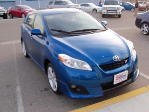 Photo Image Gallery & Touchup Paint: Toyota Matrix in Blue Streak Metallic  (8T7)  YEARS: 2009-2010