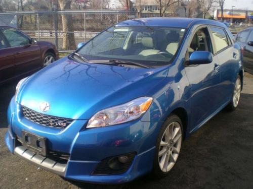 Photo Image Gallery & Touchup Paint: Toyota Matrix in Blue Streak Metallic  (8T7)  YEARS: 2009-2010