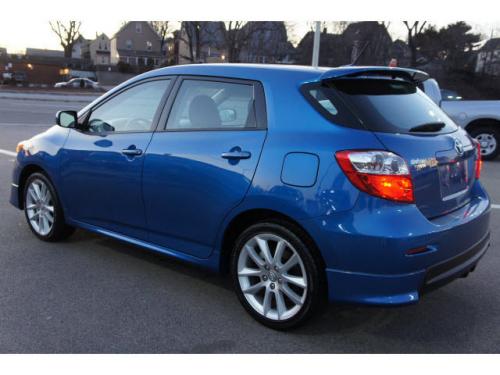 Photo Image Gallery & Touchup Paint: Toyota Matrix in Blue Streak Metallic  (8T7)  YEARS: 2009-2010