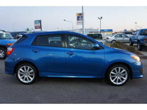 Photo Image Gallery & Touchup Paint: Toyota Matrix in Blue Streak Metallic  (8T7)  YEARS: 2009-2010