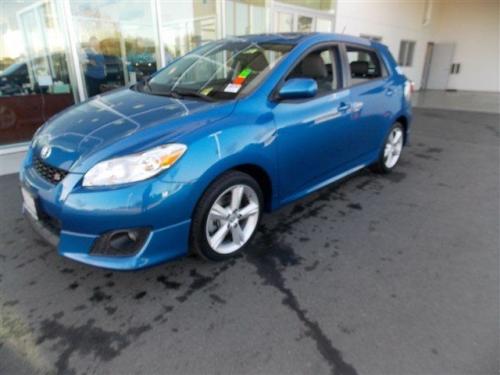 Photo Image Gallery & Touchup Paint: Toyota Matrix in Blue Streak Metallic  (8T7)  YEARS: 2009-2010