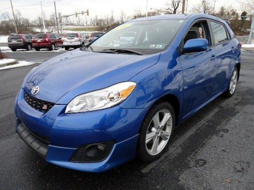 Photo Image Gallery & Touchup Paint: Toyota Matrix in Blue Streak Metallic  (8T7)  YEARS: 2009-2010