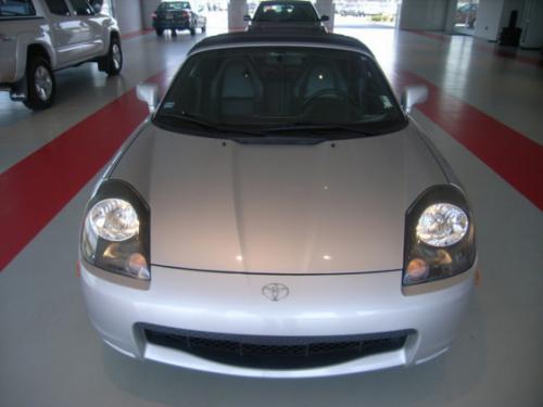 Photo Image Gallery & Touchup Paint: Toyota Mr2 in Liquid Silver Metallic  (1D0)  YEARS: 2000-2002