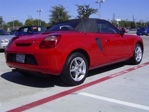Photo Image Gallery & Touchup Paint: Toyota Mr2 in Absolutely Red   (3P0)  YEARS: 2000-2005