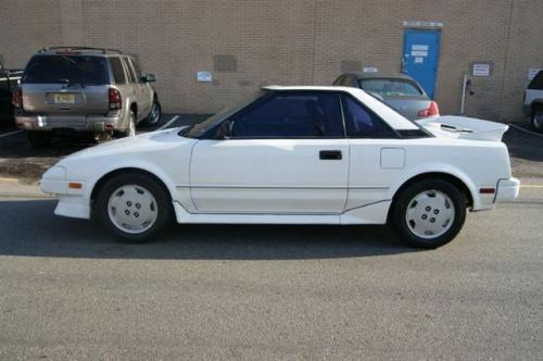 Photo Image Gallery & Touchup Paint: Toyota Mr2 in Super White   (040)  YEARS: 1985-1988