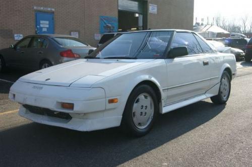 Photo Image Gallery & Touchup Paint: Toyota Mr2 in Super White   (040)  YEARS: 1985-1988