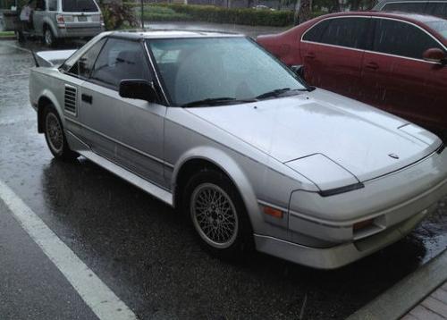 Photo Image Gallery & Touchup Paint: Toyota Mr2 in Silver Metallic   (166)  YEARS: 1987-1987
