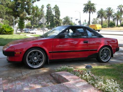 Photo Image Gallery & Touchup Paint: Toyota Mr2 in Super Red   (3E5)  YEARS: 1985-1989