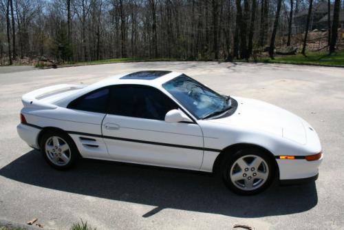 Photo Image Gallery & Touchup Paint: Toyota Mr2 in Super White   (040)  YEARS: 1993-1995
