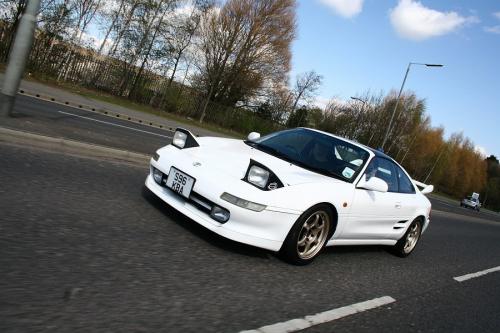 Photo Image Gallery & Touchup Paint: Toyota Mr2 in Super White   (040)  YEARS: 1993-1995