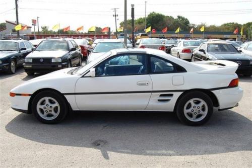 Photo Image Gallery & Touchup Paint: Toyota Mr2 in Super White   (043)  YEARS: 1991-1992