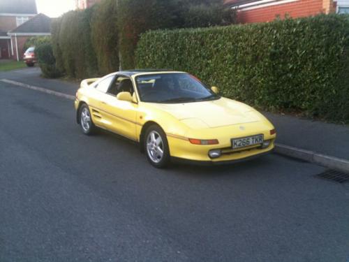 Photo Image Gallery & Touchup Paint: Toyota Mr2 in Signal Yellow   (567)  YEARS: 1991-1993