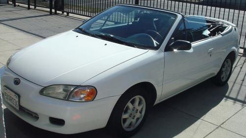 Photo Image Gallery & Touchup Paint: Toyota Paseo in Super White   (040)  YEARS: 1996-1997