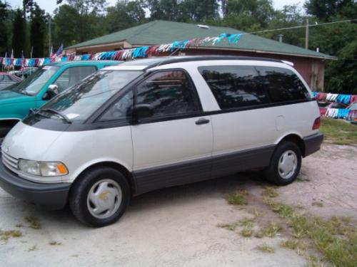 Photo Image Gallery & Touchup Paint: Toyota Previa in Opal White Pearl  (046)  YEARS: 1991-1993