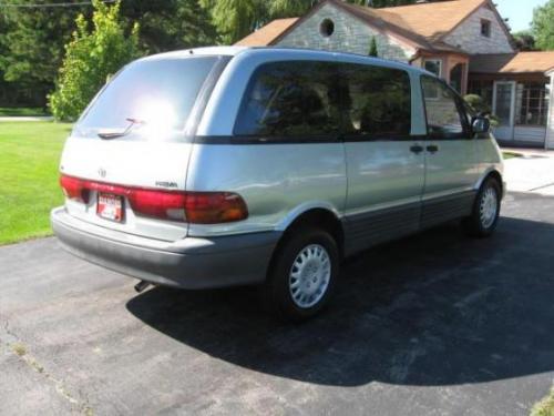 Photo Image Gallery & Touchup Paint: Toyota Previa in Silverleaf Metallic   (6L3)  YEARS: 1991-1994