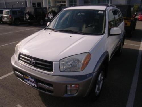 Photo Image Gallery & Touchup Paint: Toyota Rav4 in Natural White   (056)  YEARS: 2001-2003