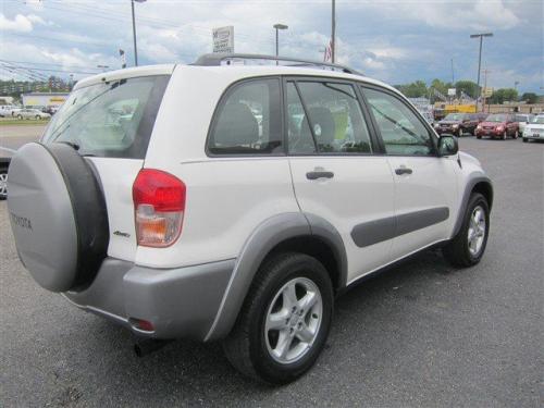 Photo Image Gallery & Touchup Paint: Toyota Rav4 in Natural White   (056)  YEARS: 2001-2003