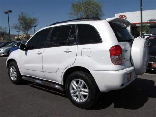 Photo Image Gallery & Touchup Paint: Toyota Rav4 in Frosted White Pearl  (064)  YEARS: 2002-2005