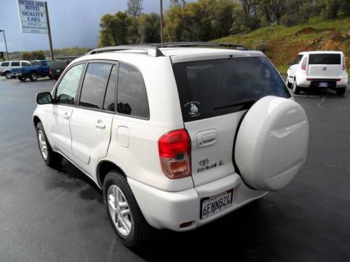 Photo Image Gallery & Touchup Paint: Toyota Rav4 in Frosted White Pearl  (064)  YEARS: 2002-2005