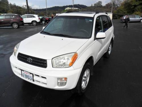 Photo Image Gallery & Touchup Paint: Toyota Rav4 in Frosted White Pearl  (064)  YEARS: 2002-2005