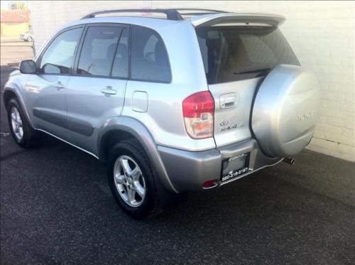 Photo Image Gallery & Touchup Paint: Toyota Rav4 in Titanium Metallic   (1D4)  YEARS: 2001-2005