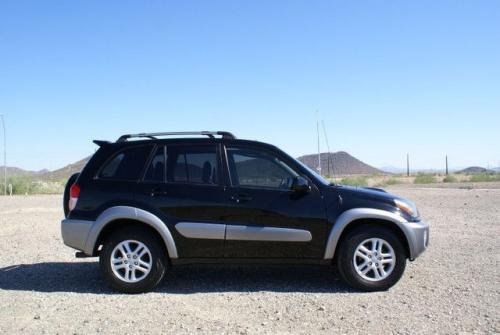 Photo Image Gallery & Touchup Paint: Toyota Rav4 in Black    (202)  YEARS: 2001-2005