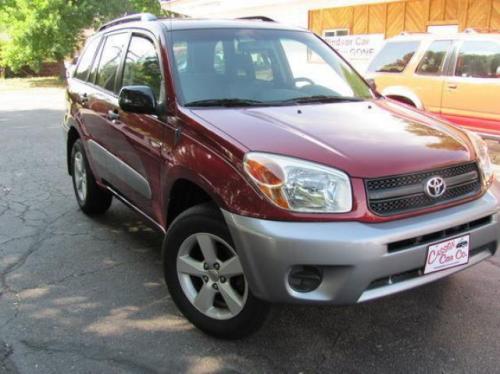 Photo Image Gallery & Touchup Paint: Toyota Rav4 in Salsa Red Pearl  (3Q3)  YEARS: 2004-2005