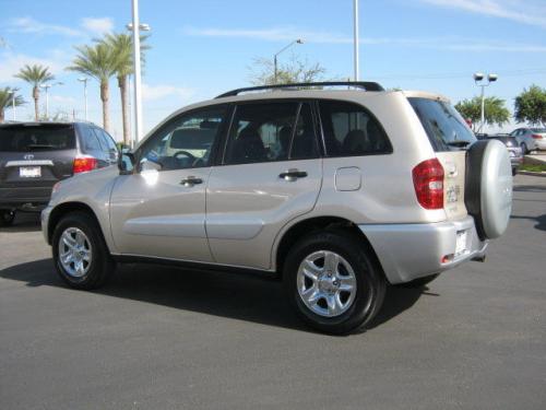 Photo Image Gallery & Touchup Paint: Toyota Rav4 in Savannah Metallic   (4R4)  YEARS: 2004-2005