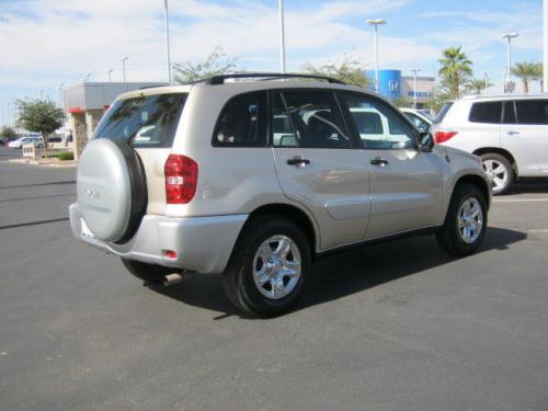 Photo Image Gallery & Touchup Paint: Toyota Rav4 in Savannah Metallic   (4R4)  YEARS: 2004-2005