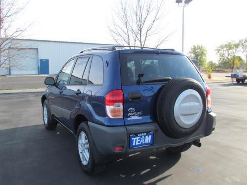Photo Image Gallery & Touchup Paint: Toyota Rav4 in Spectra Blue Mica  (8M6)  YEARS: 2001-2005