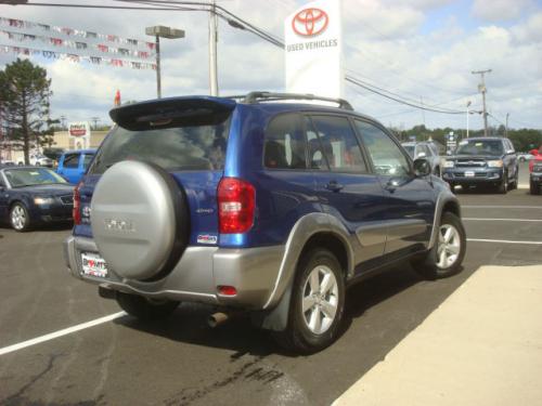 Photo Image Gallery & Touchup Paint: Toyota Rav4 in Spectra Blue Mica  (8M6)  YEARS: 2001-2005