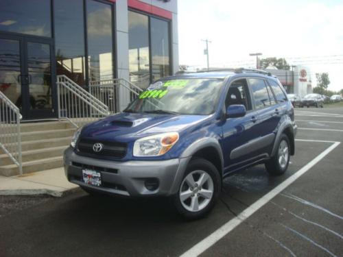 Photo Image Gallery & Touchup Paint: Toyota Rav4 in Spectra Blue Mica  (8M6)  YEARS: 2001-2005