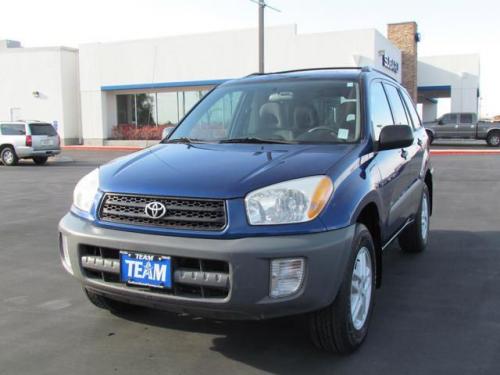 Photo Image Gallery & Touchup Paint: Toyota Rav4 in Spectra Blue Mica  (8M6)  YEARS: 2001-2005