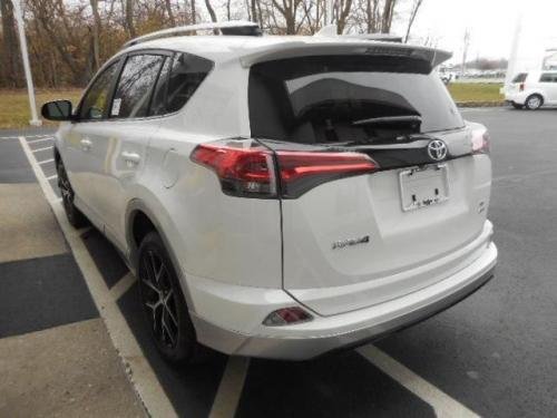 Photo Image Gallery & Touchup Paint: Toyota Rav4 in Superwhite On Classicsilver  (040S)  YEARS: 2016-2016