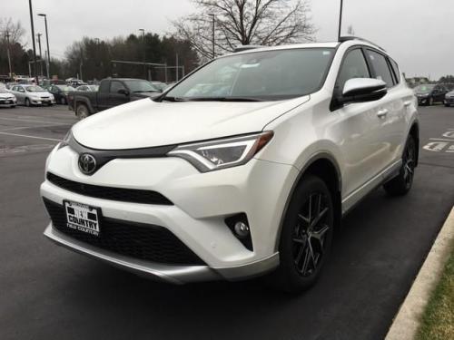 Photo Image Gallery & Touchup Paint: Toyota Rav4 in Superwhite On Classicsilver  (040S)  YEARS: 2016-2016