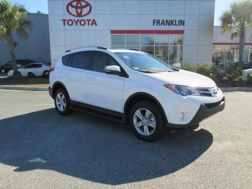 Photo Image Gallery & Touchup Paint: Toyota Rav4 in Super White   (040)  YEARS: 2016-2017