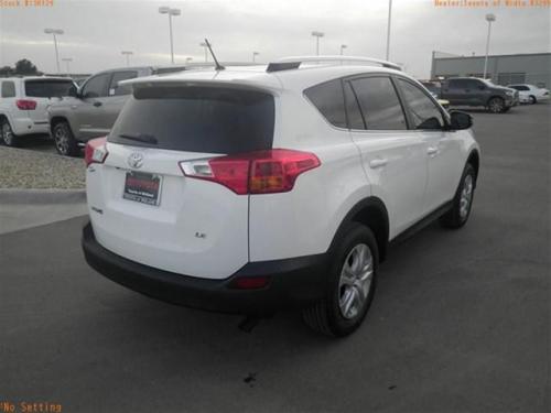 Photo Image Gallery & Touchup Paint: Toyota Rav4 in Super White   (040)  YEARS: 2016-2017