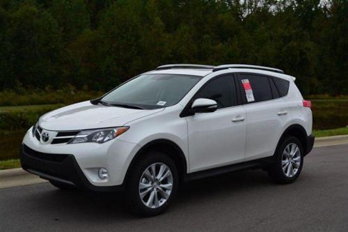 Photo Image Gallery & Touchup Paint: Toyota Rav4 in Blizzard Pearl   (070)  YEARS: 2013-2017