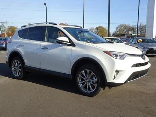 Photo Image Gallery & Touchup Paint: Toyota Rav4 in Blizzard Pearl   (070)  YEARS: 2013-2017