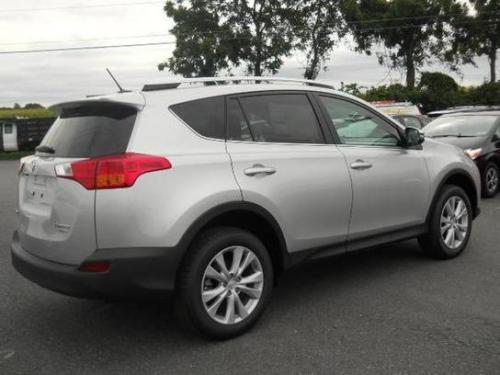 Photo Image Gallery & Touchup Paint: Toyota Rav4 in Classic Silver Metallic  (1F7)  YEARS: 2013-2015